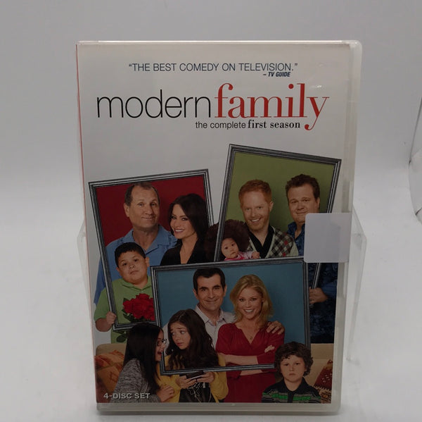 Modern Family The Complete First Season COMPLETE NO SCRATCHES