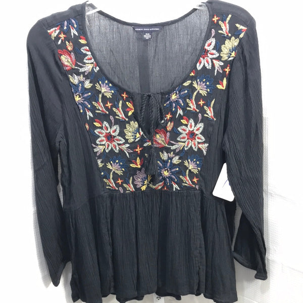 American Eagle Flowy Shirt Black with Emroidered Details on Bust Juniors M