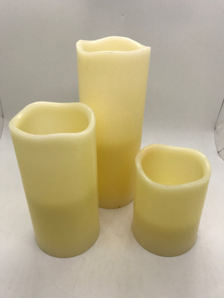 LED 3 Piece Wax Candle Set TESTED require AAA batteries