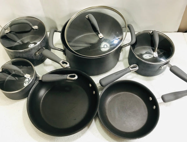 KitchenAid (Show Wear) Cookware Set 4 x Pots, 2x Pans, 4x Lids 10 pcs