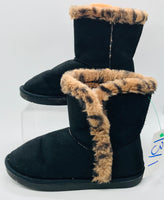 Black Fuzzy Boots With Brown Lining Girls 13/1